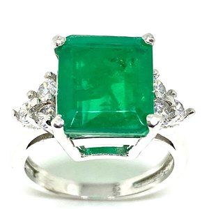 STERLING SILVER EMERALD ENGAGEMENT/ COCKTAIL RING